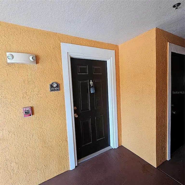 2 bed, 2.0 bath, 1043 sqft, $1,700 — Photo 4