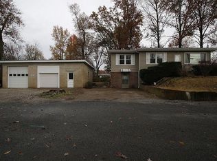 330 N Florida Ave, Belleville, IL 62221