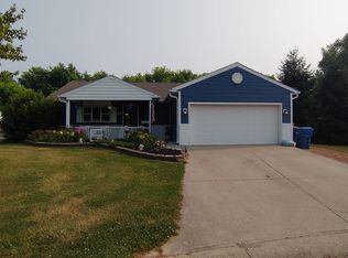 912 Golden Ct, Greencastle, IN 46135