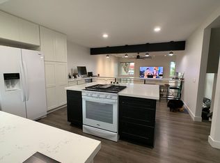 18750 Racquet Ln, Huntington Beach, CA 92648