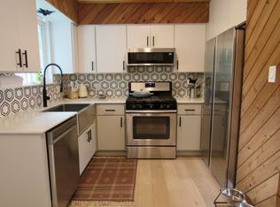 6809 Meadow Cir, Austin, TX 78745