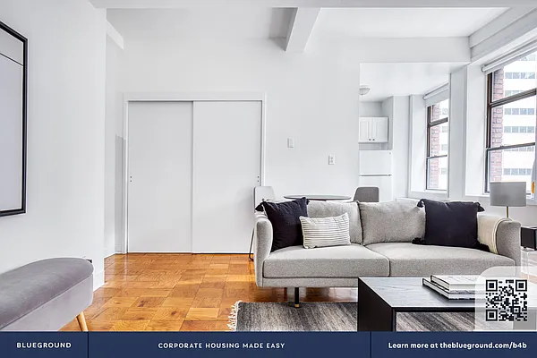 Rented by The Blueground | media 12