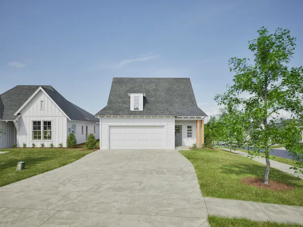 108 Honeysuckle Ln, Opelika, AL 36804