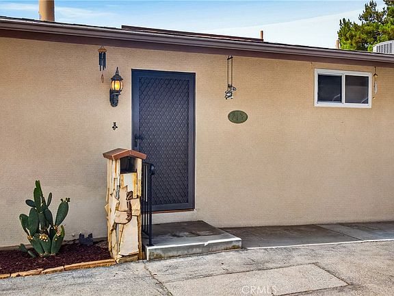5th image of 213 Summit View Dr