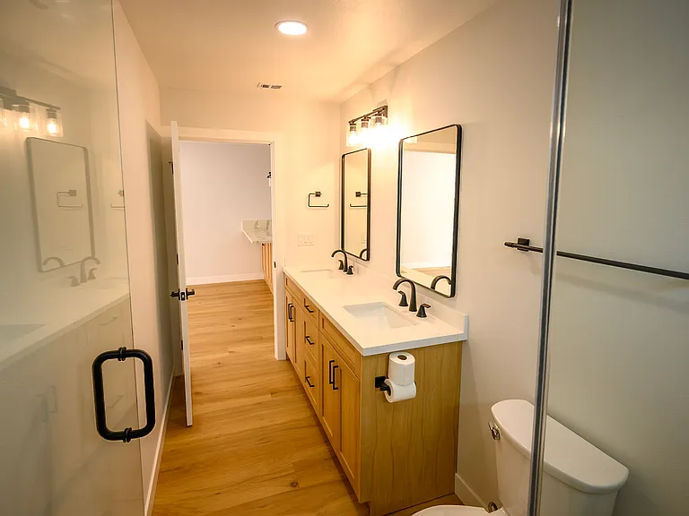 3107 W Coolidge Ave #B — Photo 4