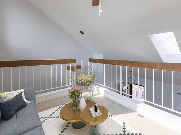 3rd image of 78 Hawthorne Ct NE #78