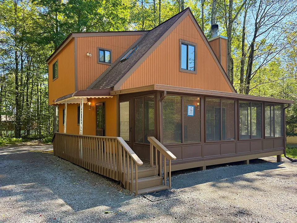 152 Wyalusing Dr