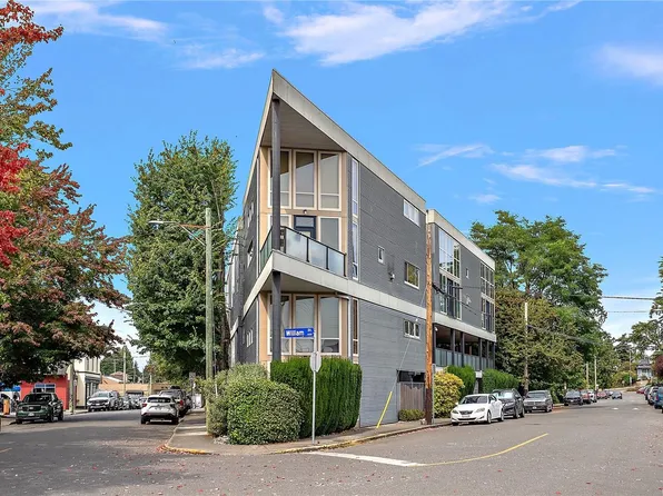 407 William St #7, Victoria, BC V9A 3Y8