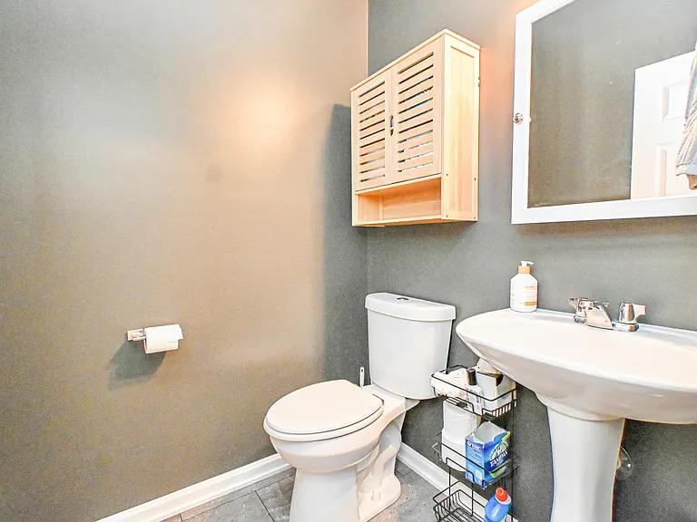 5469 Fairford Ct — Photo 21