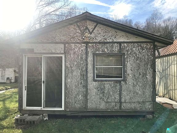 4th image of 891 Henderson Br