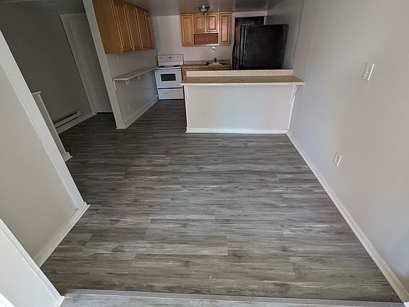 3rd image of 528 E Patapsco Ave #2