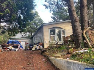 6350 Rhododendron Ave, Lincoln City, OR 97367