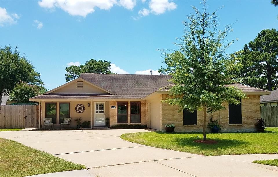 1st image of 8610 Cypress Garden Dr