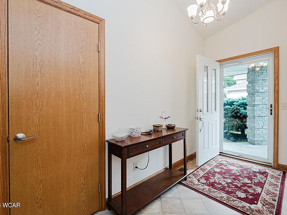2nd image of 100 Sally Ln