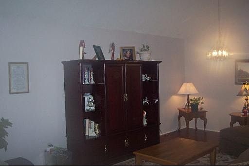3rd image of 15207 MOSS WAY