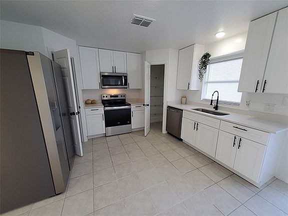 5th image of 509 Ridges Dr