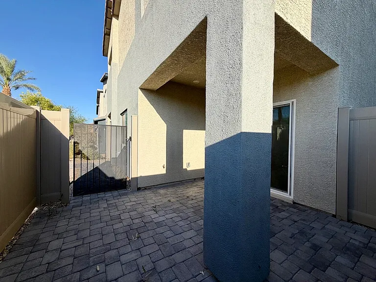 7473 Garnet Moon St — Photo 92