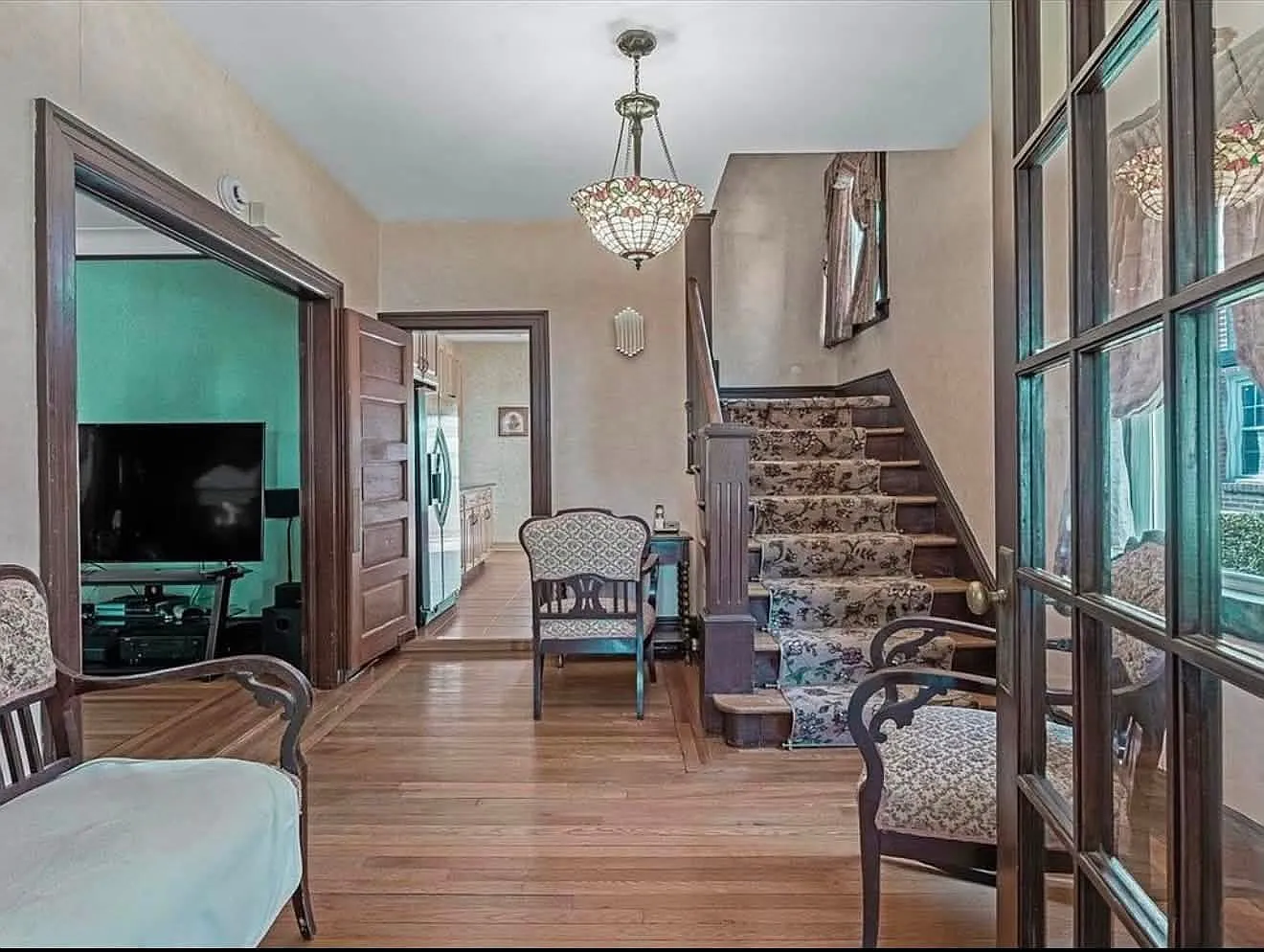 3 bed, 1.5 bath, 1888 sqft, $4,500 — Photo 4