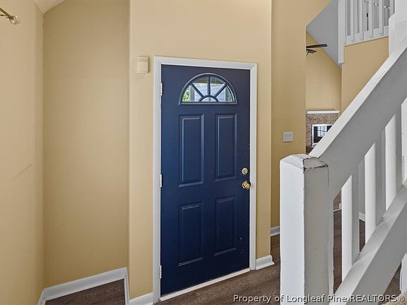 4th image of 209 Brokenhurst Ct