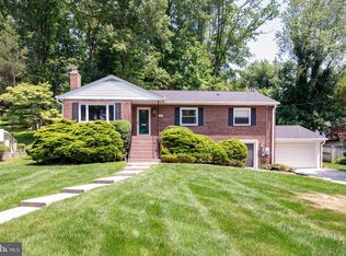 3305 Patrick Henry Dr, Falls Church, VA 22044