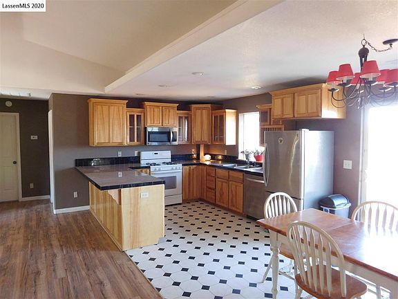 5th image of 460-250 Ponderosa Blvd