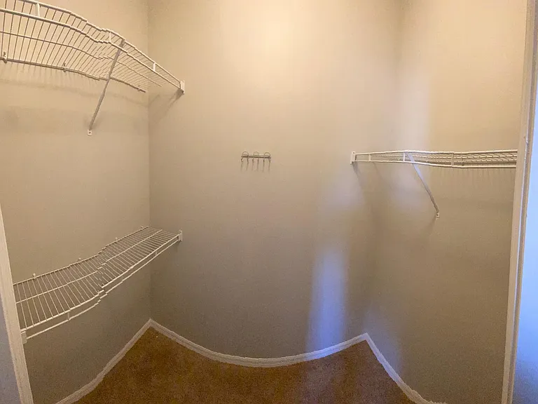 7624 Plantation Cir — Photo 9