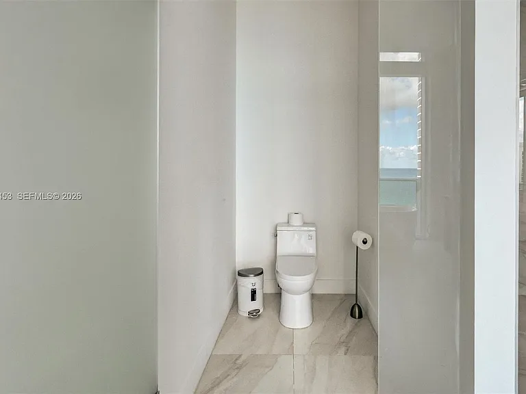 17550 Collins Ave #Penthouse 2 — Photo 21