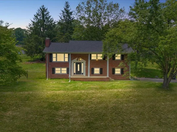 4840 Frontier Dr, Kingsport, TN 37664