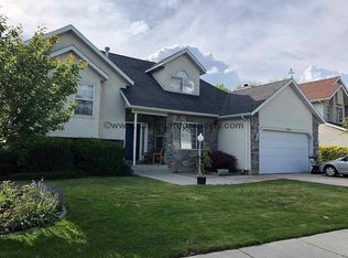 10866 S Blossom Tree Ln, Sandy, UT 84070