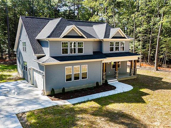 2nd image of 19 Ac Grove Ave
