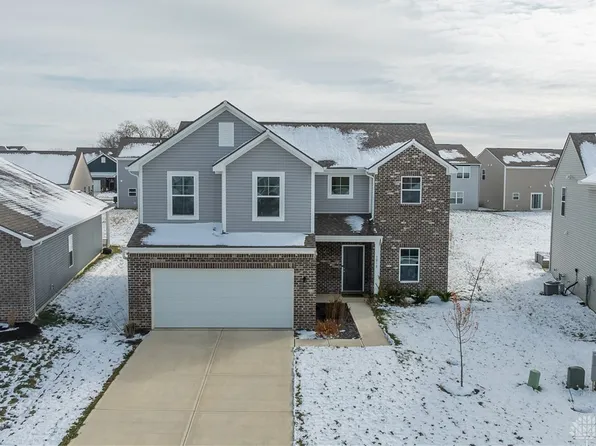 1018 Redwood Rd, Clayton, OH 45315