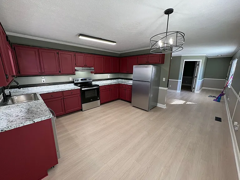 246 Park Rd SW #A — Photo 1