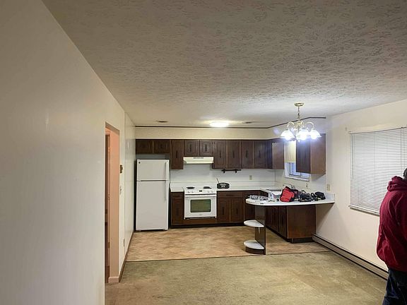 4th image of 119 N Vance Dr