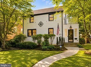 4420 Chesapeake St NW, Washington, DC 20016