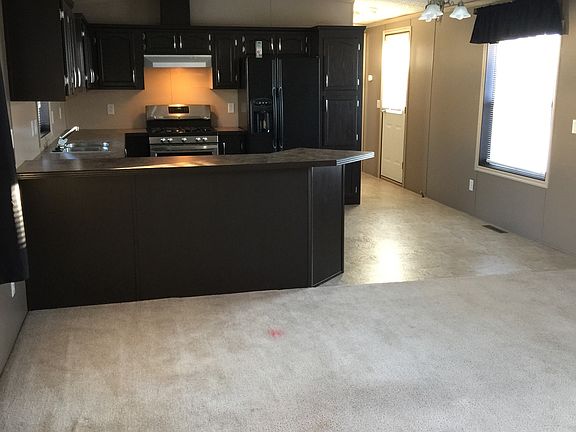 4th image of 1300 New Hampshire St Lot 27