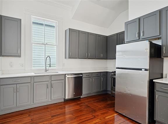 2nd image of 7313 Freret St