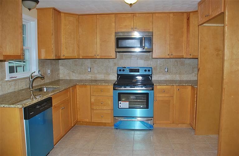 2nd image of 61 Kiahs Way
