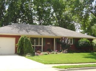 3130 Saint Anne Dr, Dubuque, IA 52001