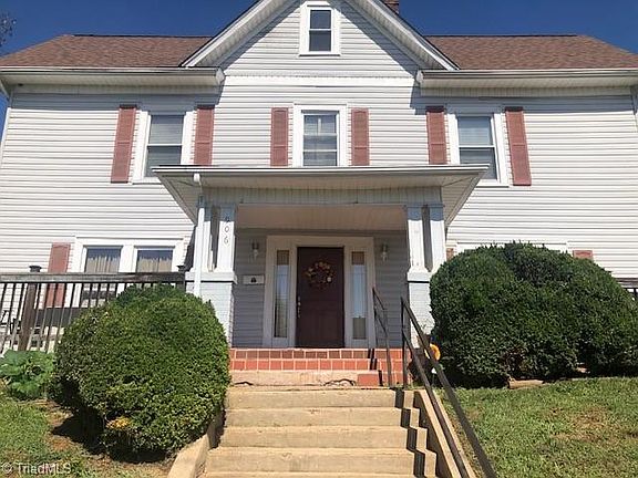 2nd image of 906 F St