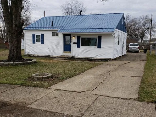 2007 Bollinger Ave NE, Canton, OH 44705