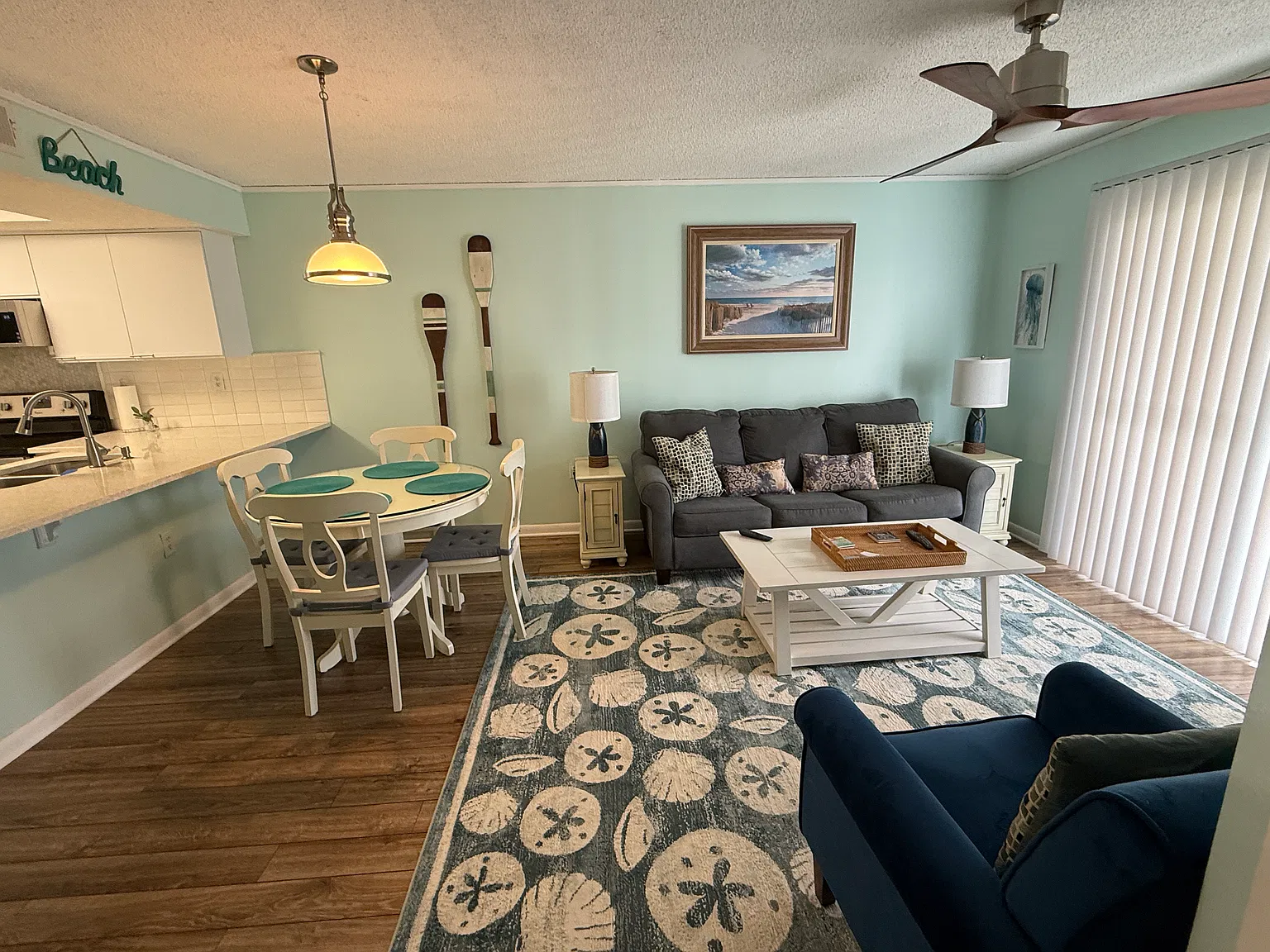 1 bed, 687 sqft, $1,900 — Photo 3