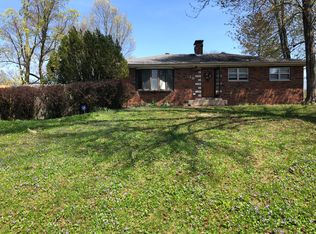16 Monticello Pl, Fairview Heights, IL 62208