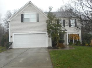 3901 Gisbourne Dr, Jamestown, NC 27282