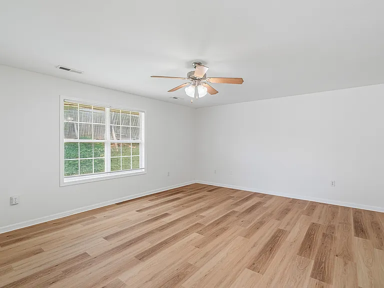 1037 Stones Throw Ln — Photo 9