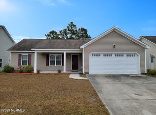 416 Amaryllis Ln, Holly Ridge, NC 28445