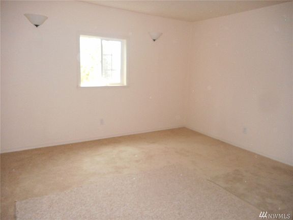 4th image of 5302 Harlow Dr