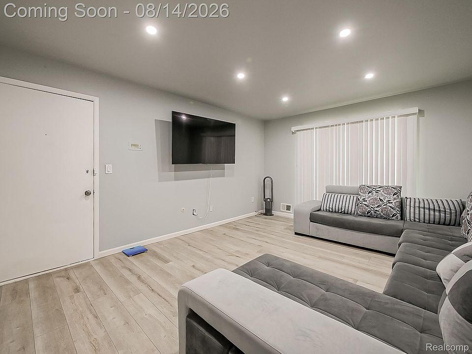 29101 Hayes Rd, photo 2
