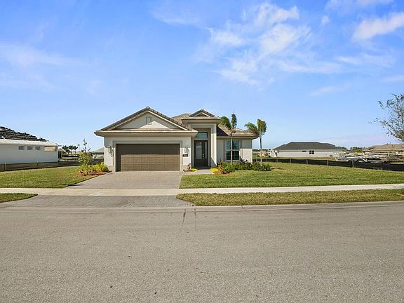 3rd image of 12416 SW Sunset Lake Ln