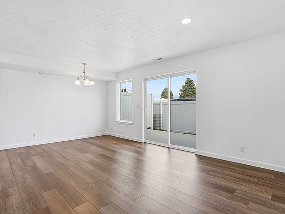 5th image of 1412 N Michigan Ln #1414