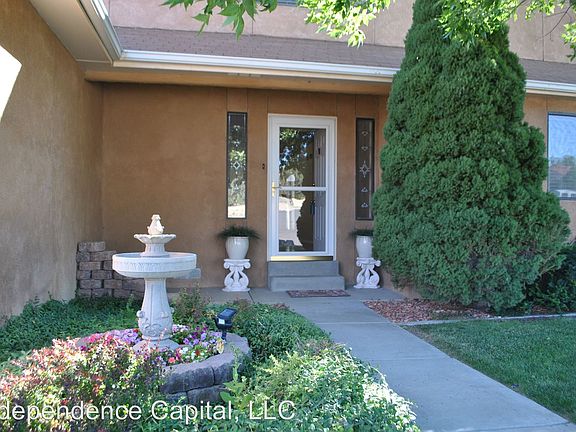 3rd image of 5611 Greenwood Dr